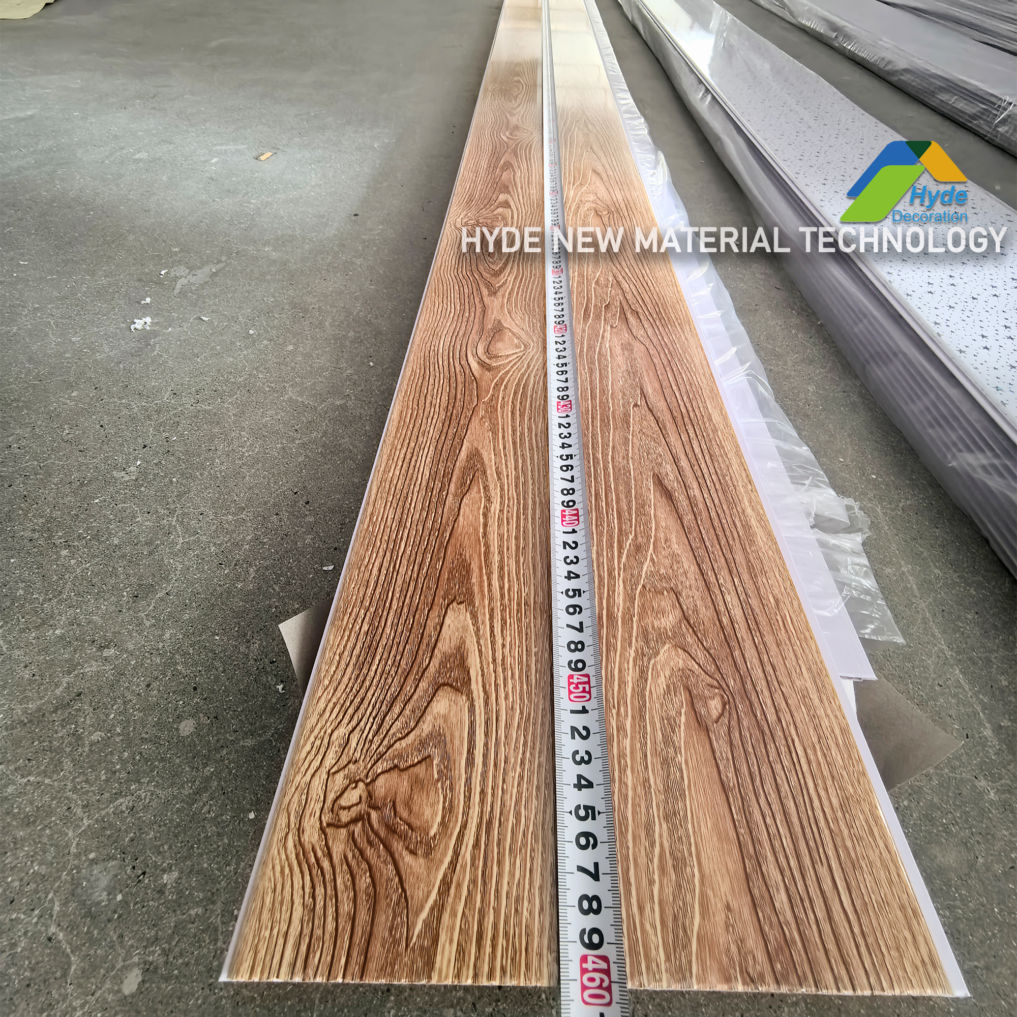 Hot Stamping Suspended Wall Cladding PVC Flase Ceiling Panel with Anti-Mold Treatment 